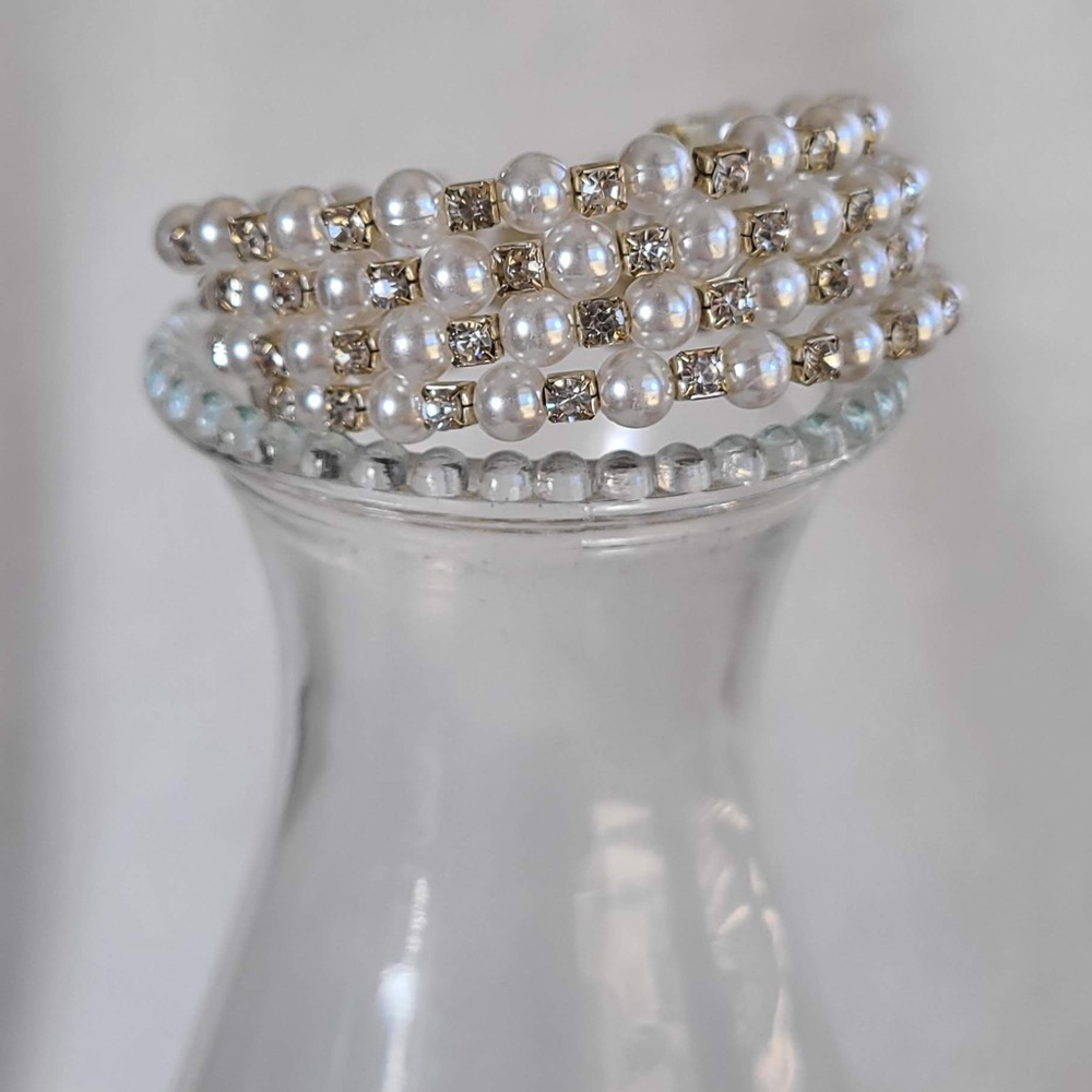 Memory Wire Pearl & Rhinestone Bracelet